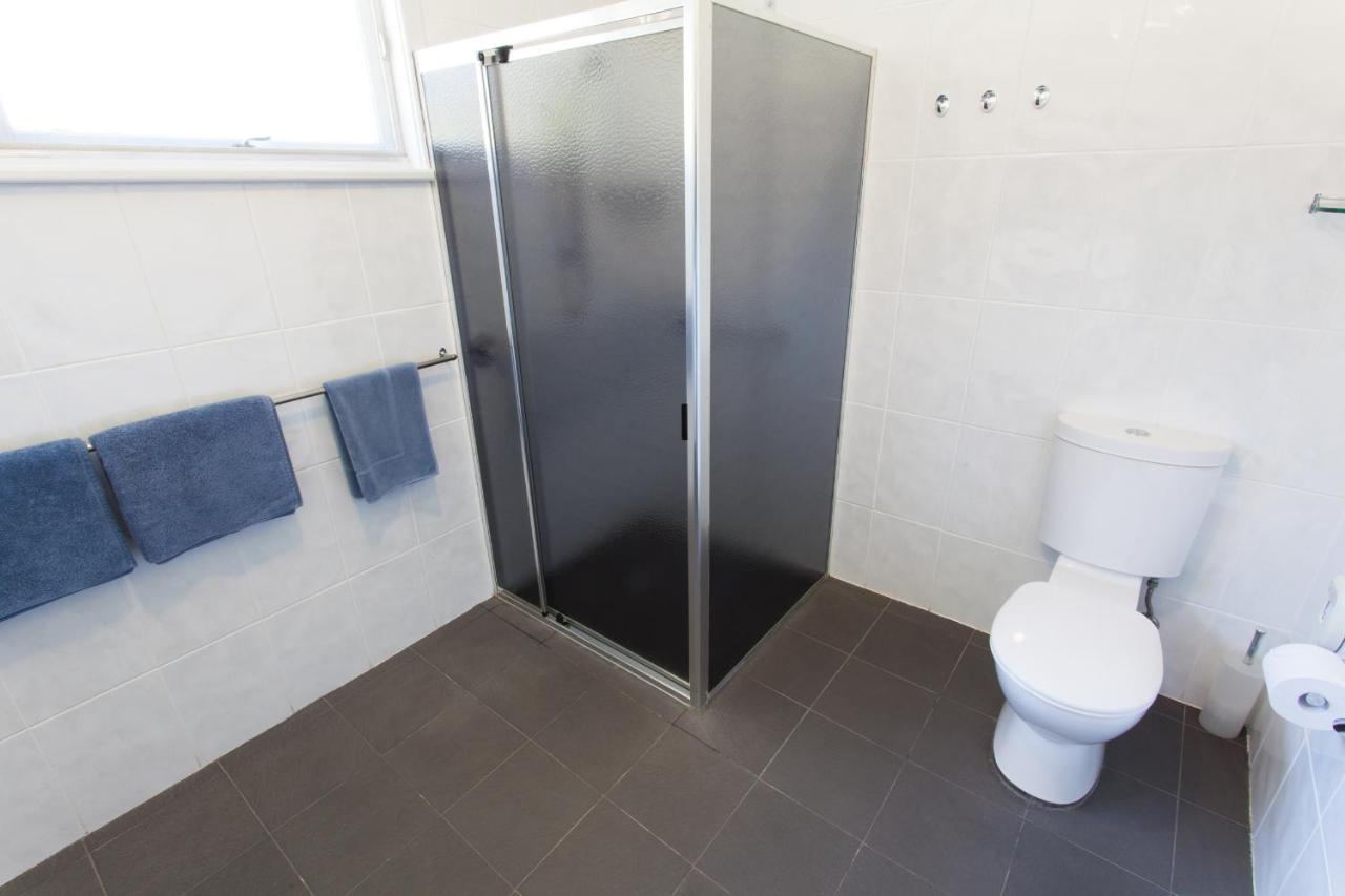 Modra'S Apartments Tumby Bay Room photo