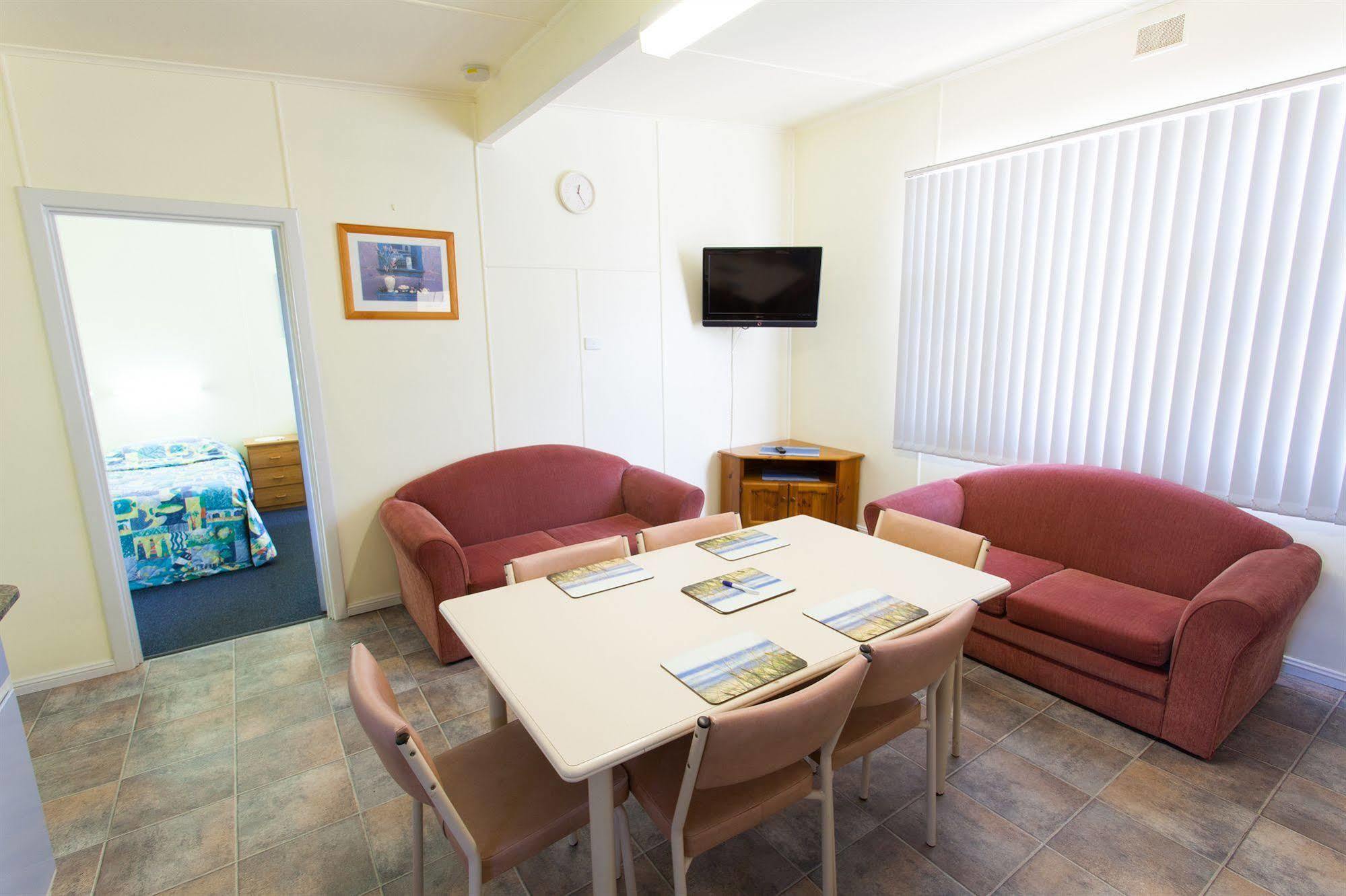 Modra'S Apartments Tumby Bay Exterior photo
