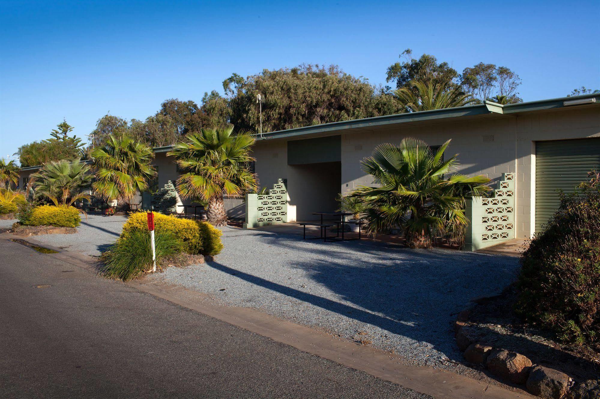 Modra'S Apartments Tumby Bay Exterior photo